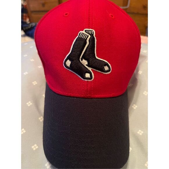 Twins Enterprise Inc. Men's Boston Red Sox Trucker Cap In Red & Black - Picture 15 of 16